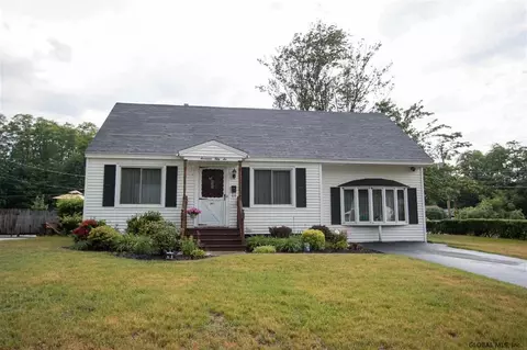 1756 Devendorf Rd, Schenectady, NY 12303 photo 2