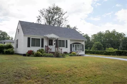 1756 Devendorf Rd, Schenectady, NY 12303 photo 1