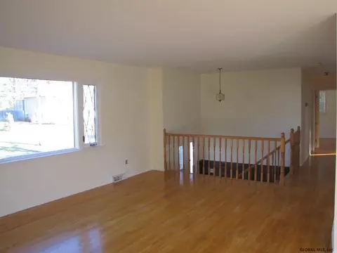 3104 Old State Rd, Schenectady, NY 12303 photo 7