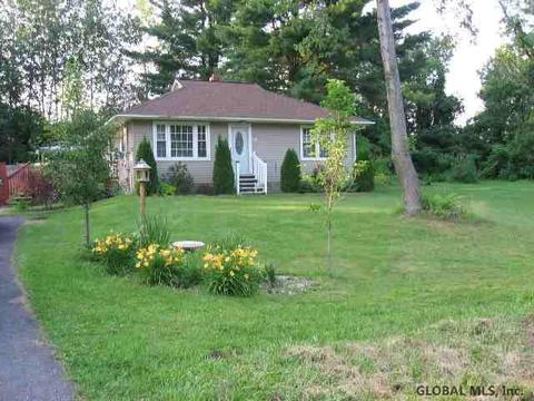 82 Lape Rd, Halfmoon, NY 12188 photo 1