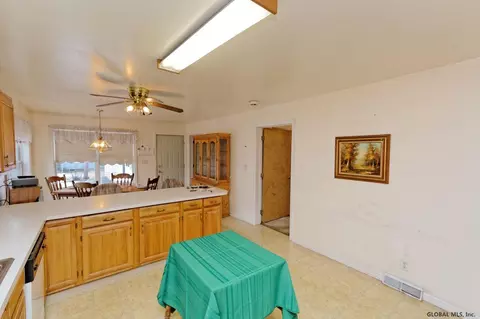 11 Echo Dr, Schenectady, NY 12306 photo 7