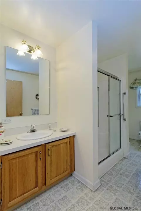 11 Echo Dr, Schenectady, NY 12306 photo 20