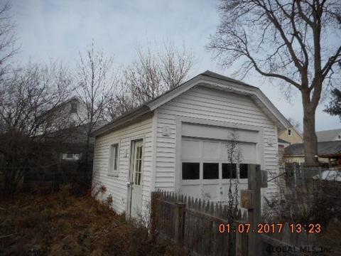 1117 Earl Ave, Schenectady, NY 12309 photo 9