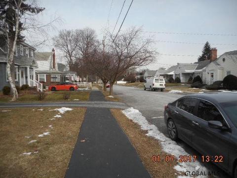 1117 Earl Ave, Schenectady, NY 12309 photo 2