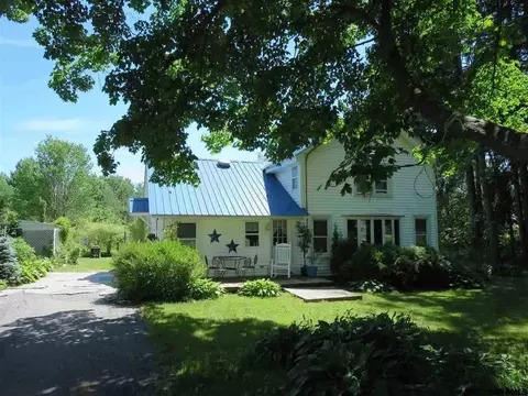 280 E High St, Malta, NY 12020 photo 1