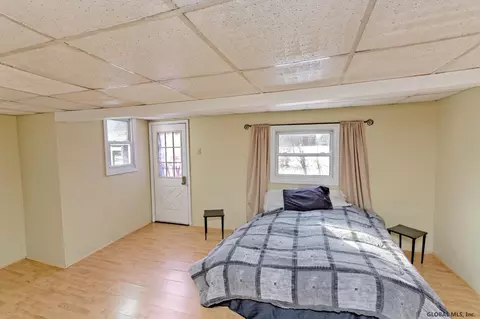 280 E High St, Malta, NY 12020 photo 17
