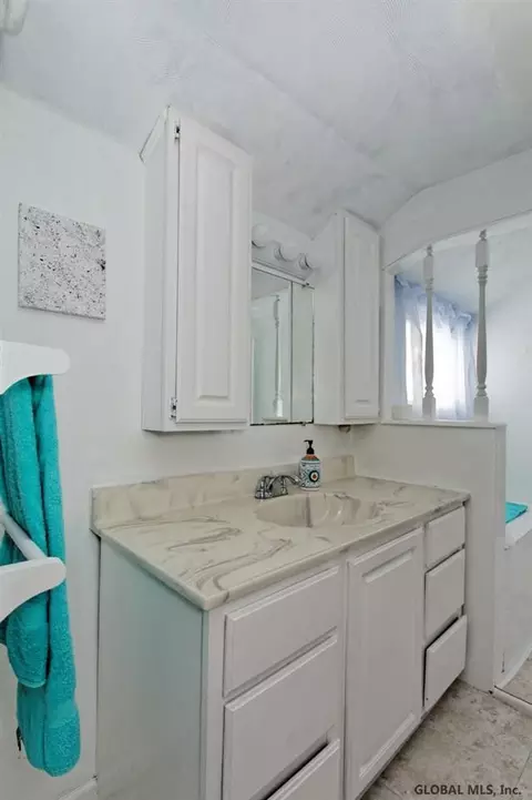 280 E High St, Malta, NY 12020 photo 22