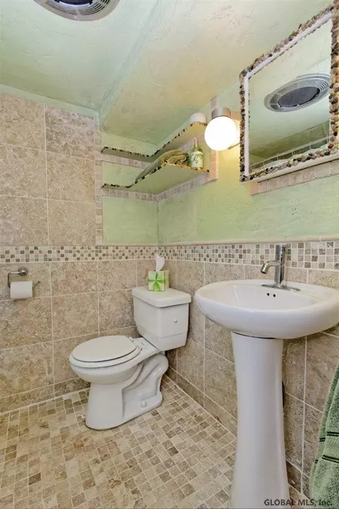 280 E High St, Malta, NY 12020 photo 6