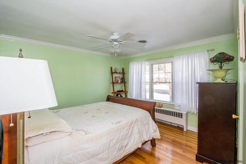 39 Continental Rd, Schenectady, NY 12306 photo 6