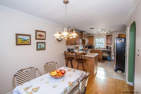 39 Continental Rd, Schenectady, NY 12306 photo 8