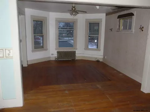 1074 Forest Rd, Schenectady, NY 12303 photo 18
