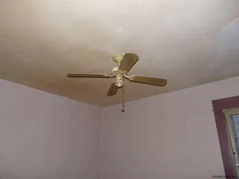 1074 Forest Rd, Schenectady, NY 12303 photo 11