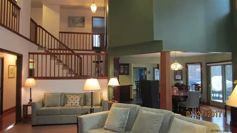 26 Oldox Rd, Delmar, NY 12054 photo 5