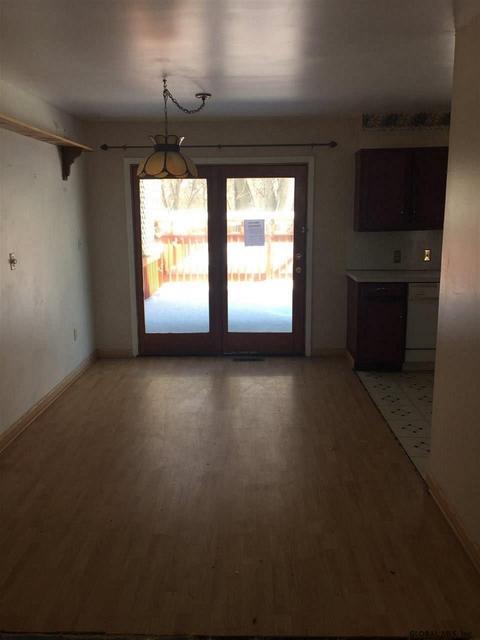 192 Clement Ave, Schenectady, NY 12304 photo 4
