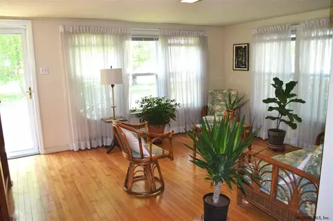 2711 Consaul Rd, Schenectady, NY 12304 photo 9