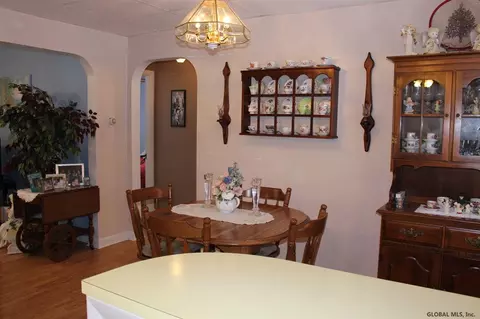 1021 Eugene Dr, Schenectady, NY 12303 photo 8