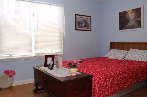 1021 Eugene Dr, Schenectady, NY 12303 photo 14