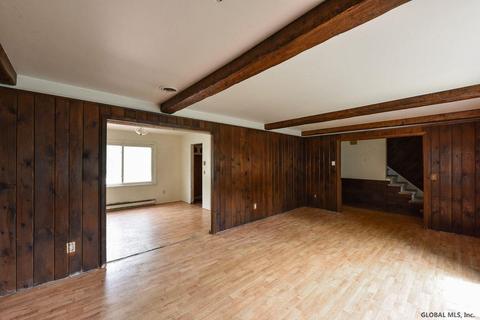 2 Cottonwood Ct, Ballston Lake, NY 12019 photo 2