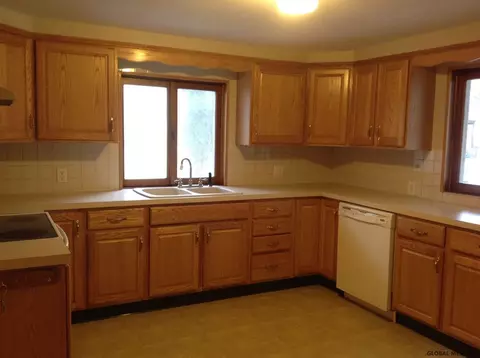 6 Second St, Cambridge, NY 12816 photo 4