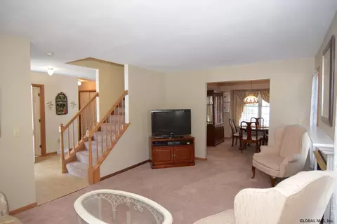 36 Damascus Dr, Gansevoort, NY 12831 photo 5