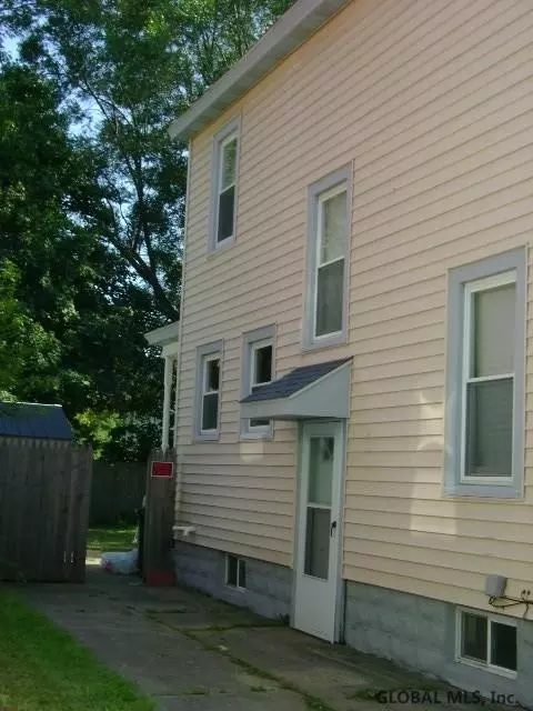 42 Spruce St, Schenectady, NY 12304 photo 15