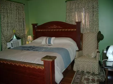 42 Spruce St, Schenectady, NY 12304 photo 11