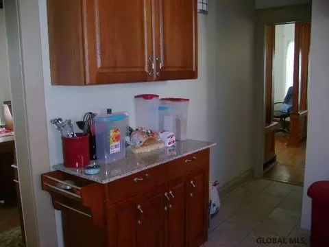 42 Spruce St, Schenectady, NY 12304 photo 7
