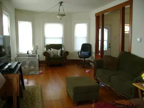 42 Spruce St, Schenectady, NY 12304 photo 2