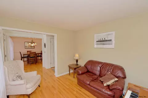 787 Coplon Rd, Schenectady, NY 12306 photo 9
