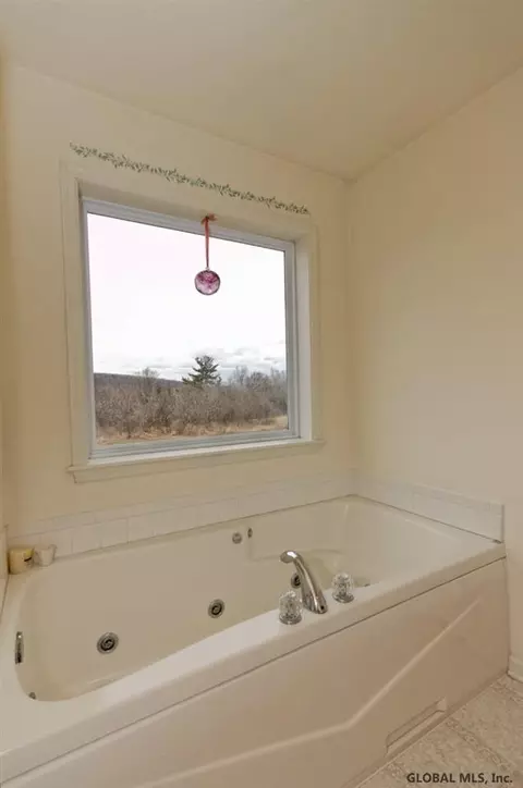 787 Coplon Rd, Schenectady, NY 12306 photo 21