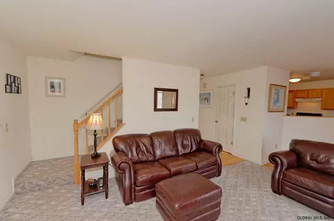 787 Coplon Rd, Schenectady, NY 12306 photo 12