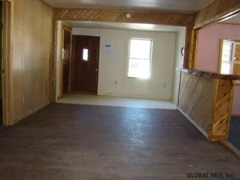 33 Gabriel Rd, Corinth, NY 12822 photo 4