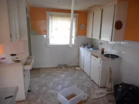 926 Strong St, Schenectady, NY 12305 photo 6