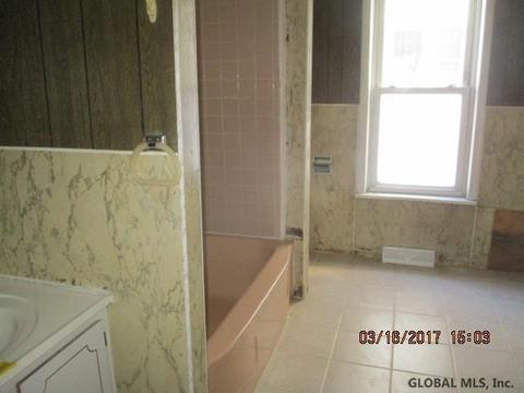 1230 Third Ave, Schenectady, NY 12303 photo 16