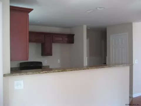 2101 Lenox Rd, Schenectady, NY 12308 photo 6