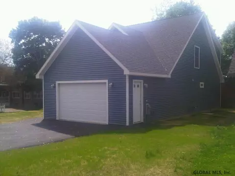 2101 Lenox Rd, Schenectady, NY 12308 photo 2