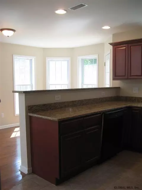 2101 Lenox Rd, Schenectady, NY 12308 photo 8