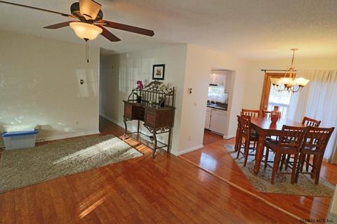 17 Oriole Ct, Saratoga Springs, NY 12866 photo 9