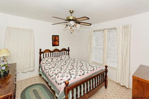 818 Beaver St, Schenectady, NY 12308 photo 12