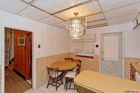 818 Beaver St, Schenectady, NY 12308 photo 7