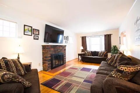 1166 Phoenix Ave, Schenectady, NY 12308 photo 3