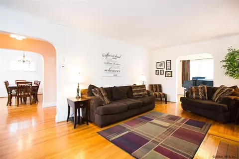 1166 Phoenix Ave, Schenectady, NY 12308 photo 5