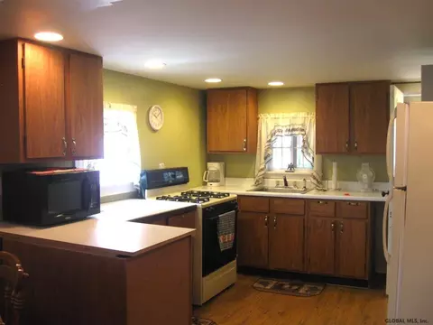 514 Sullivan Way, Cambridge, NY 12816 photo 5