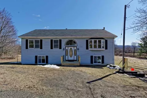 268 Pleasant Valley Rd, Argyle, NY 12809 photo 1