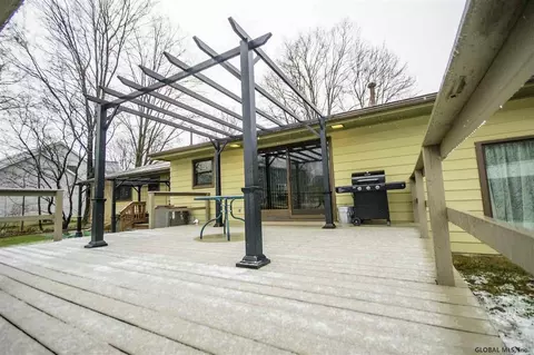 223 Murray Ave, Delmar, NY 12054 photo 23