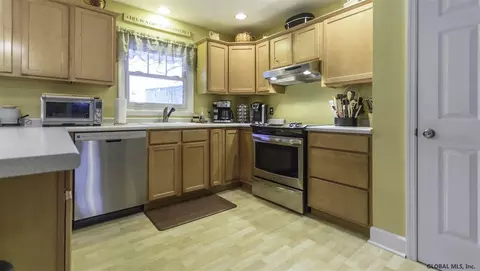 223 Murray Ave, Delmar, NY 12054 photo 5