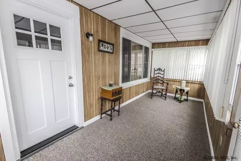 1306 Richard St, Schenectady, NY 12303 photo 2