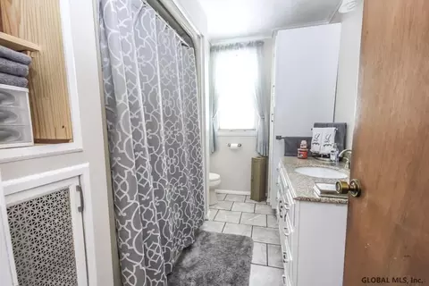 1306 Richard St, Schenectady, NY 12303 photo 13