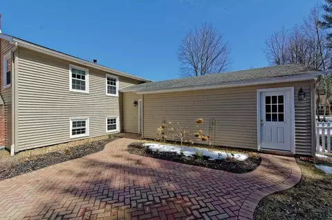 4 Ho Hum Ln, Saratoga Springs, NY 12866 photo 22