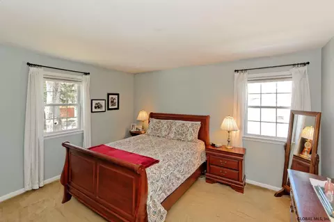 4 Ho Hum Ln, Saratoga Springs, NY 12866 photo 16